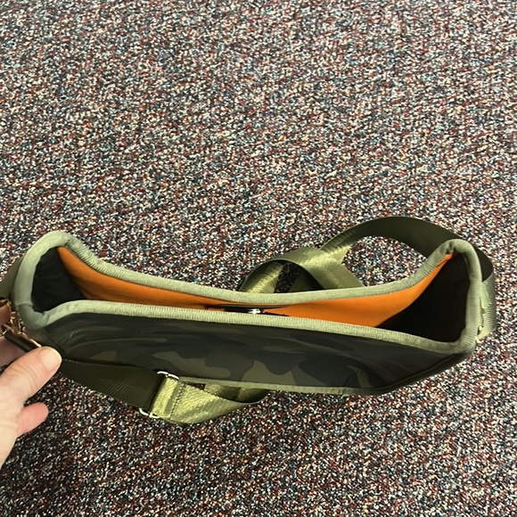 Ahdorned Camo Full Sized Messenger Crossbody Bag - Picture 6 of 8